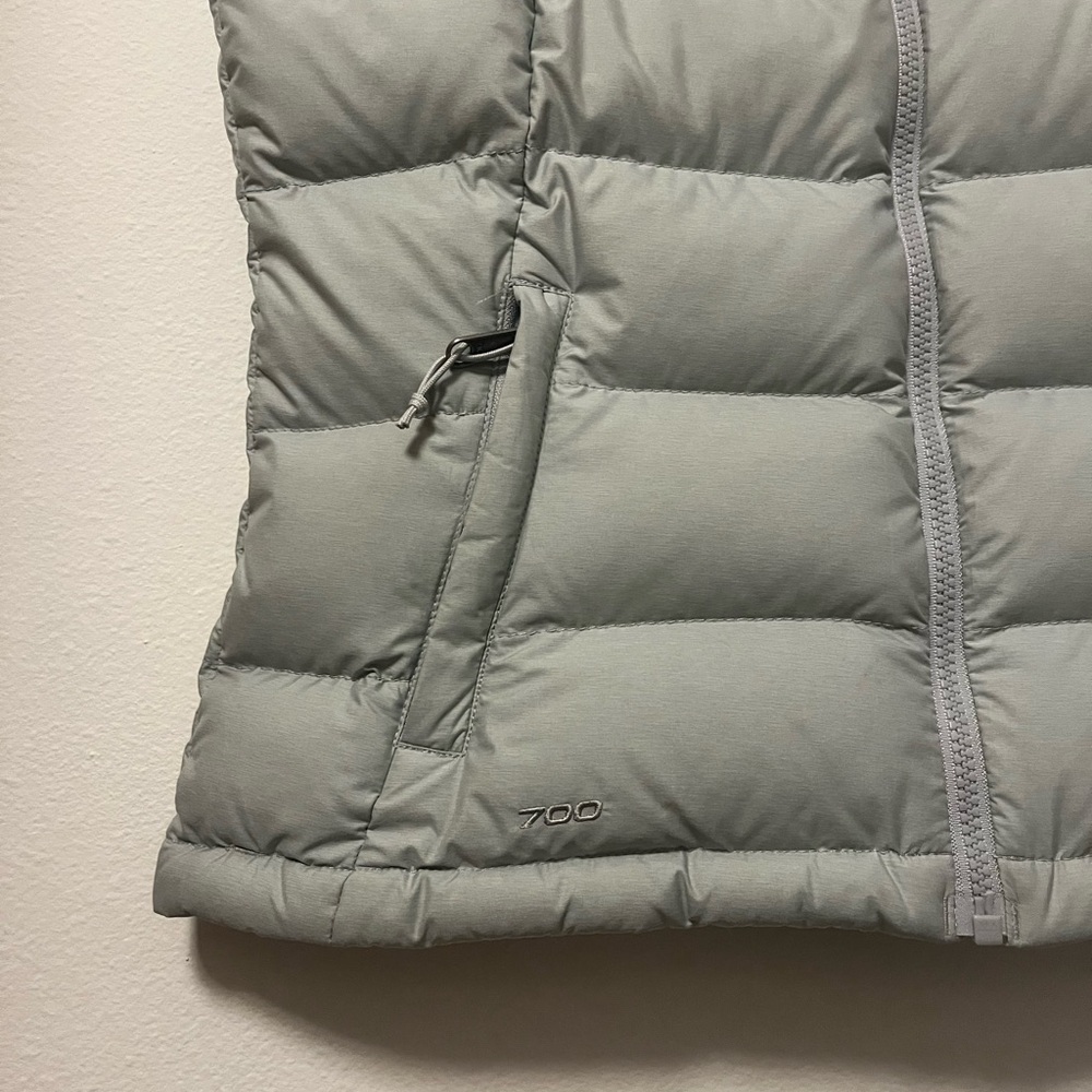 The North Face Women's 700 Goose Down Puffer Vest Gray - Picture 2 of 9